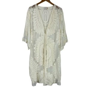 Style Apparel Duster Lace Crochet Cream Kimono in size Medium